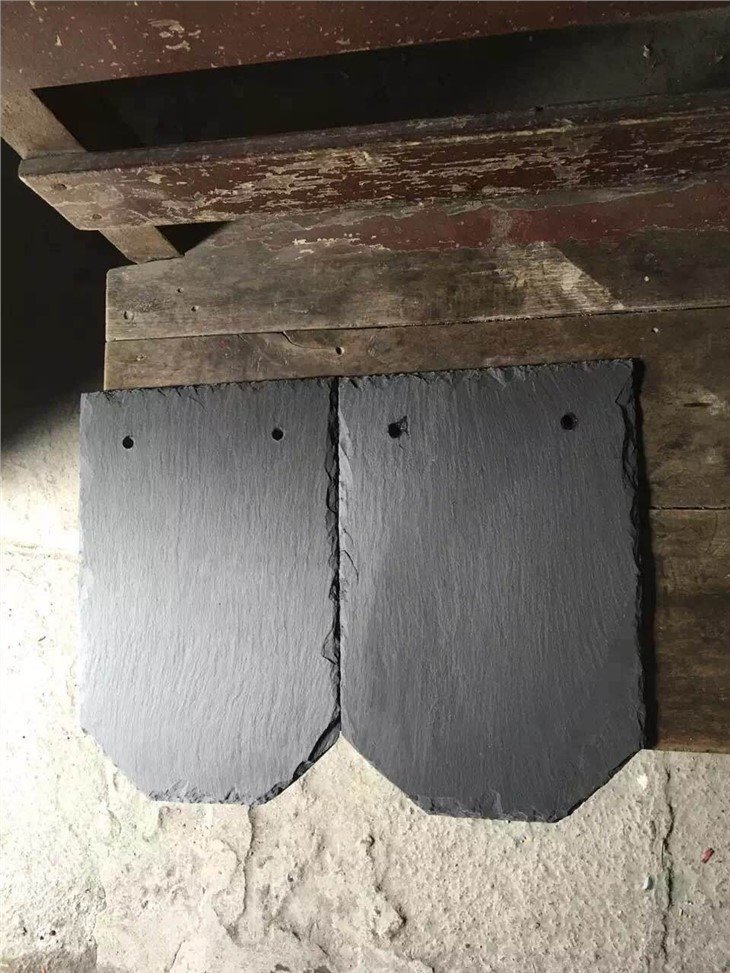 Black slate roofting slate